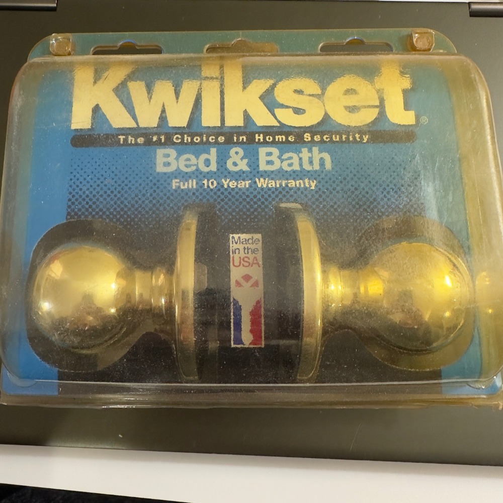 Vintage Kwikset Bed &‎ Bath Privacy Door Knob Polished Brass 300P 3 CP Made USA
